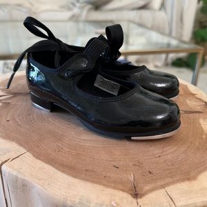 Bloch Tap Shoes, toddler size 10, black